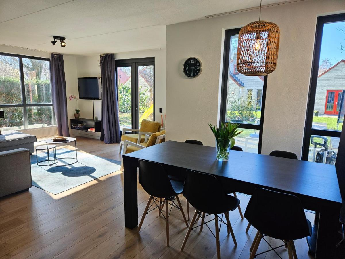 7 Person House With Garden, Firepit, Swimming Lake, Hammock, Child Friendly, In- And Outside Playground, Slide, And Great Coffee Ewijk Exteriör bild