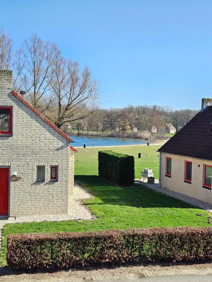 7 Person House With Garden, Firepit, Swimming Lake, Hammock, Child Friendly, In- And Outside Playground, Slide, And Great Coffee Ewijk Exteriör bild