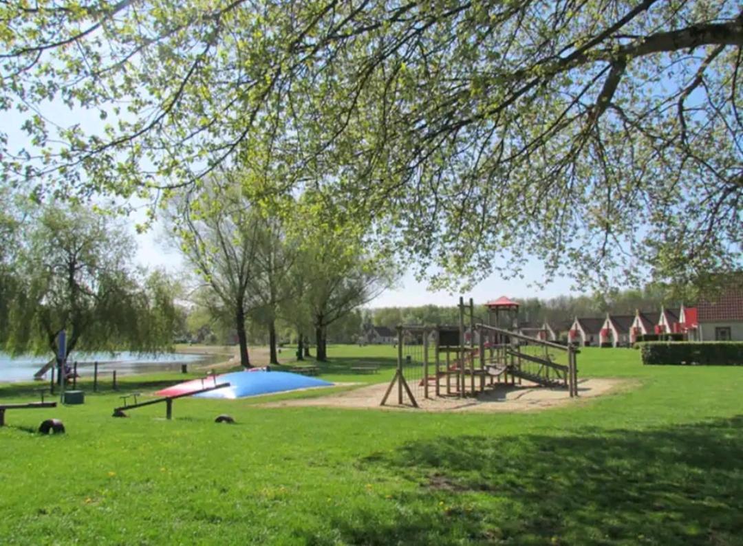 7 Person House With Garden, Firepit, Swimming Lake, Hammock, Child Friendly, In- And Outside Playground, Slide, And Great Coffee Ewijk Exteriör bild