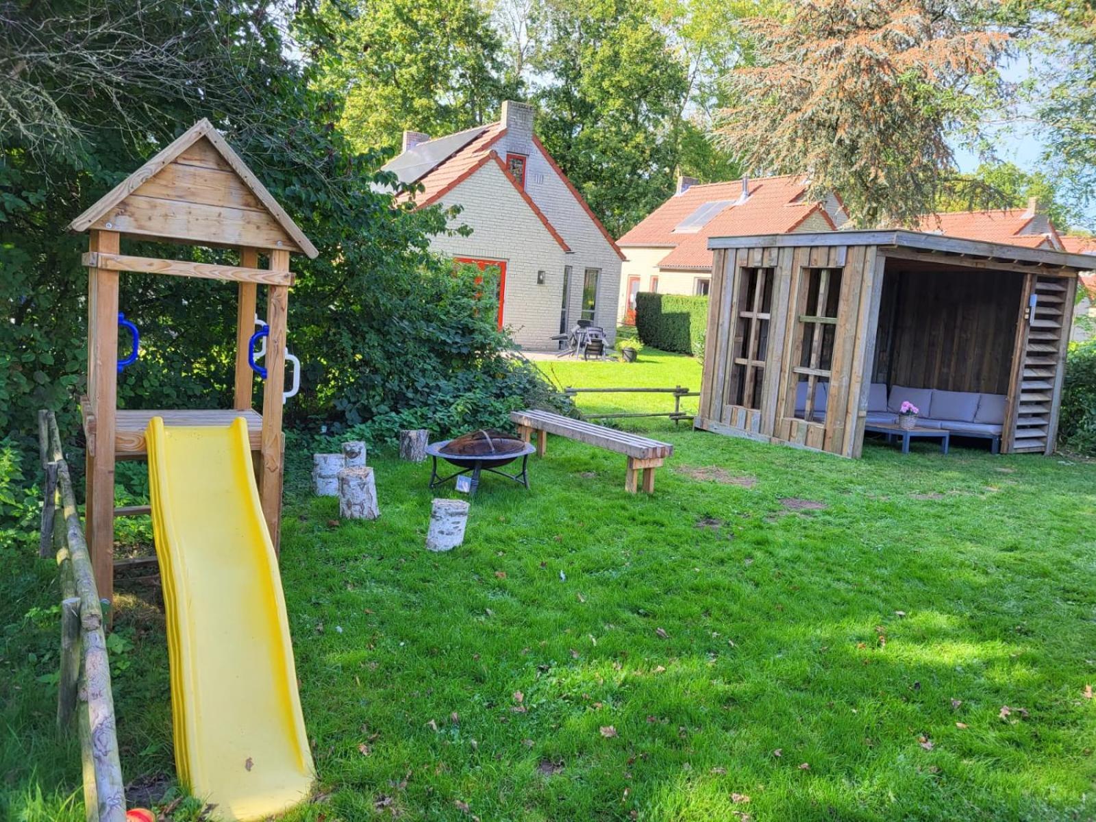 7 Person House With Garden, Firepit, Swimming Lake, Hammock, Child Friendly, In- And Outside Playground, Slide, And Great Coffee Ewijk Exteriör bild